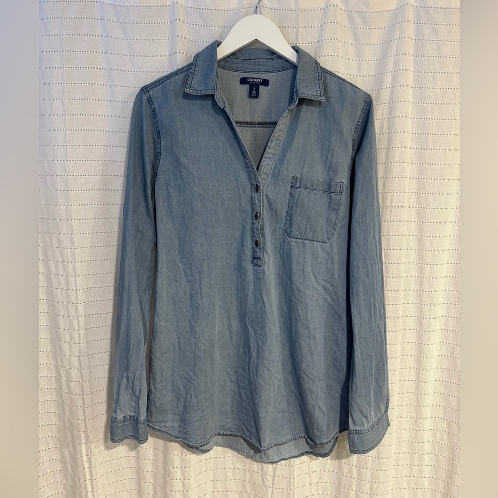 Old Navy Blue Chambray/Denim Button Long-Sleeve Shirt Size Large